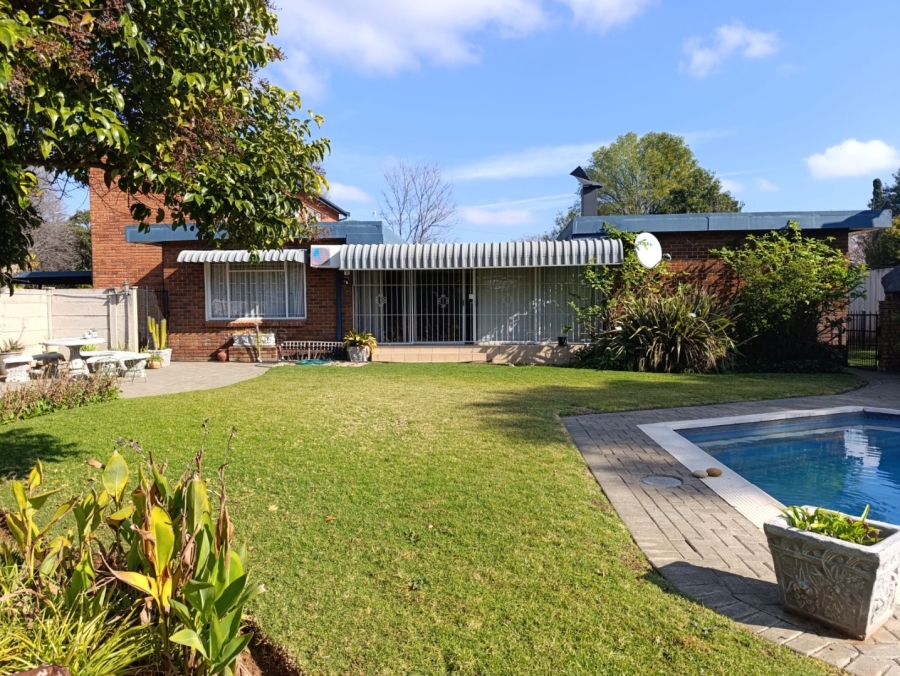 4 Bedroom Property for Sale in Fichardt Park Free State